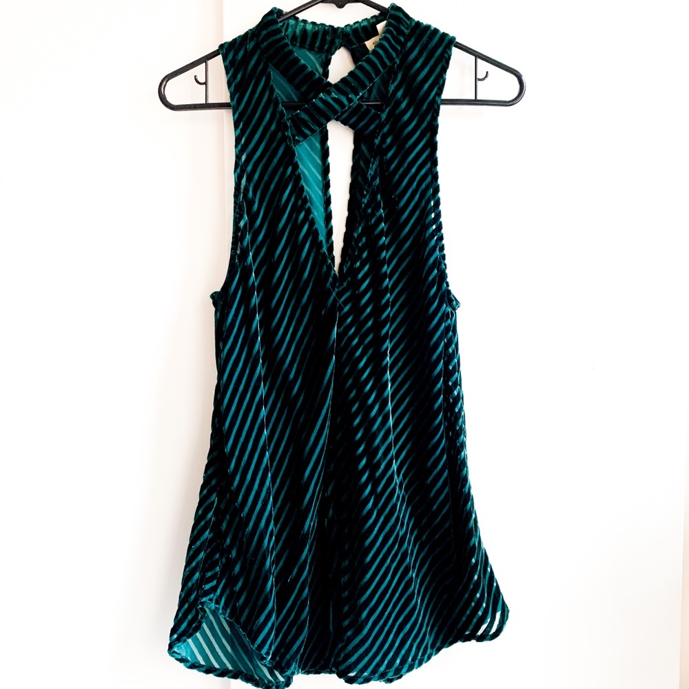 UO silence + noise chloe velvet burnout top green - Picture 4 of 8